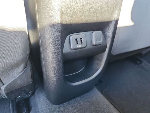 Used 2019 Chevrolet Colorado LT image 19