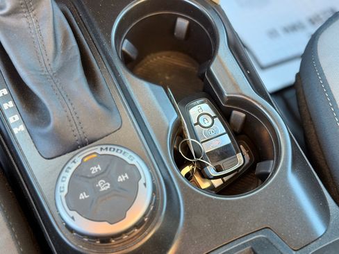 Used 2023 Ford Bronco Outer Banks image 19