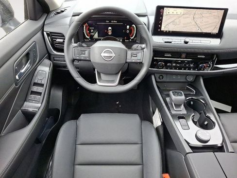 New 2025 Nissan Rogue SL w/ Tech Package image 13