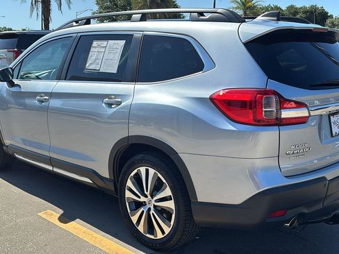 Used 2020 Subaru Ascent Limited w/ Technology Package AWD/4WD image 5