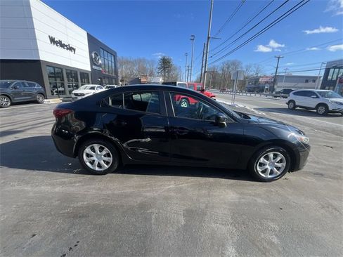 Used 2015 MAZDA MAZDA3 i Sport image 9