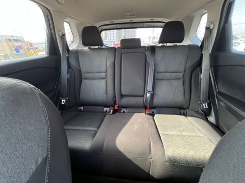 Used 2025 Nissan Rogue SV FWD image 43
