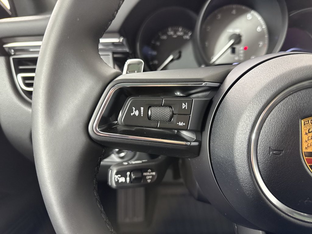 Used 2026 Porsche Macan S AWD/4WD image 38