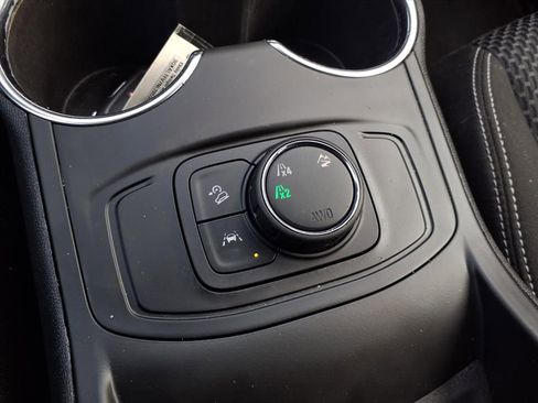 Certified 2022 GMC Terrain SLE image 12