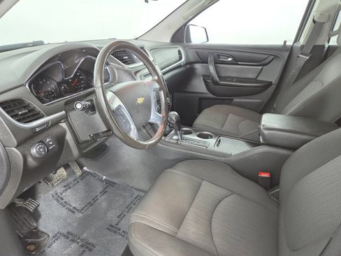 Used 2017 Chevrolet Traverse LT AWD/4WD image 14
