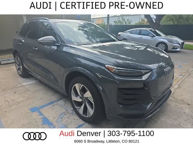 Used 2025 Audi Q6 e-tron Premium Plus w/ Premium Plus AWD/4WD image 4