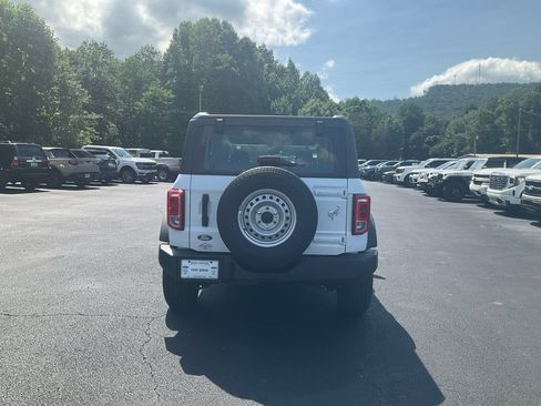 New 2026 Ford Bronco 4-Door AWD/4WD image 6