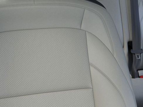 New 2026 Lincoln Nautilus Premier AWD/4WD image 16