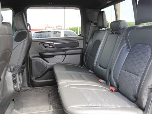Used 2024 RAM 1500 Big Horn AWD/4WD image 31
