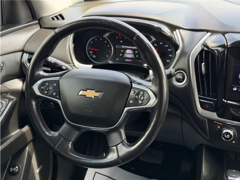 Used 2020 Chevrolet Traverse Premier FWD image 42