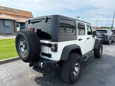 Used 2018 Jeep Wrangler Unlimited Sport AWD/4WD image 5
