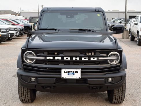 New 2026 Ford Bronco Outer Banks image 2