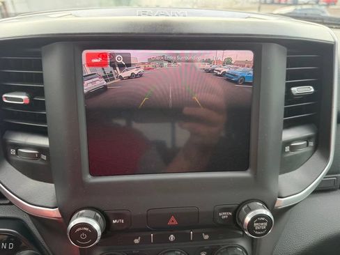Used 2022 RAM 1500 Big Horn AWD/4WD image 13
