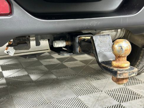 Used 2022 Jeep Wrangler Unlimited Sahara w/ Cold Weather Group image 29