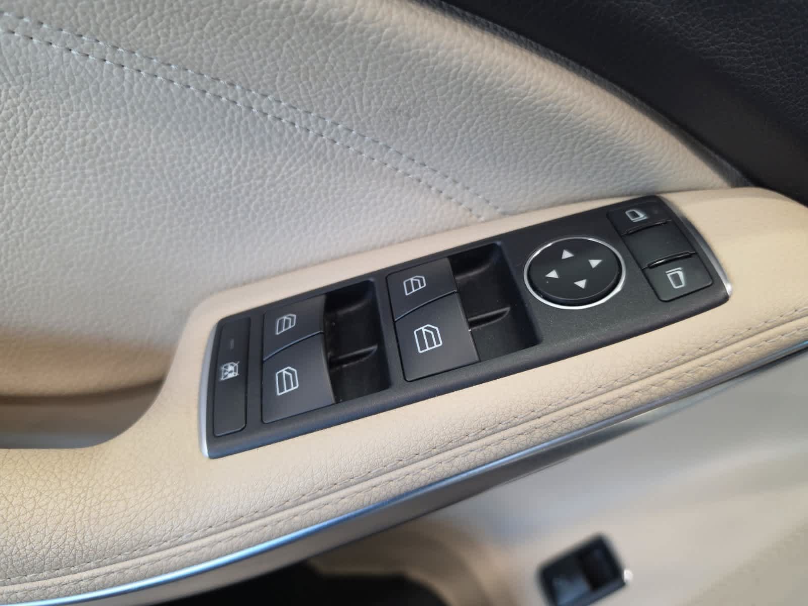 Used 2018 Mercedes-Benz GLA 250 4MATIC image 24