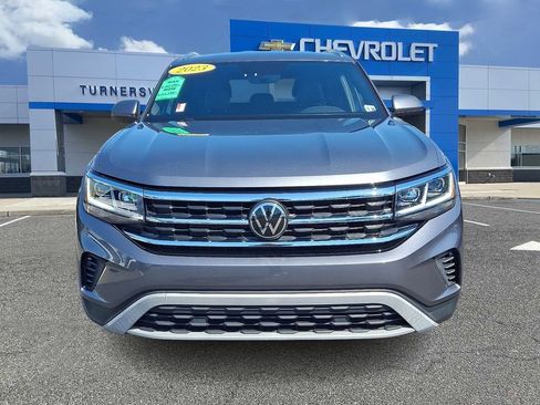 Used 2023 Volkswagen Atlas Cross Sport SE image 2