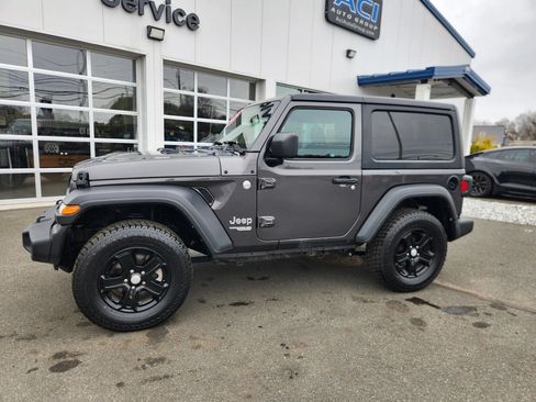Used 2020 Jeep Wrangler Sport AWD/4WD image 21