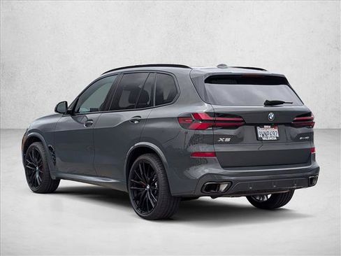 Certified 2026 BMW X5 sDrive40i w/ Executive Package RWD image 8