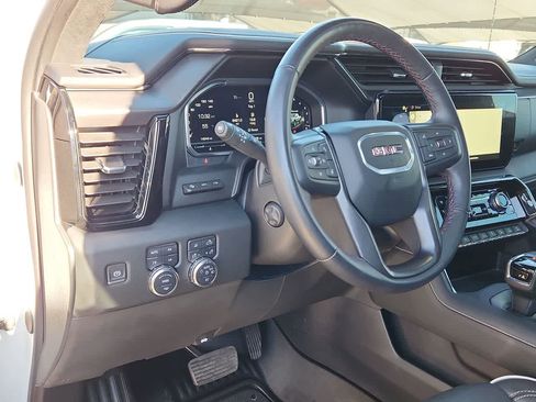 Used 2024 GMC Sierra 1500 AT4X image 10
