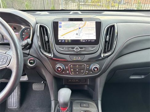 Used 2022 Chevrolet Equinox RS w/ RS Leather Package image 24