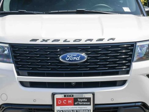 Used 2018 Ford Explorer Sport w/ Equipment Group 401A AWD/4WD image 5