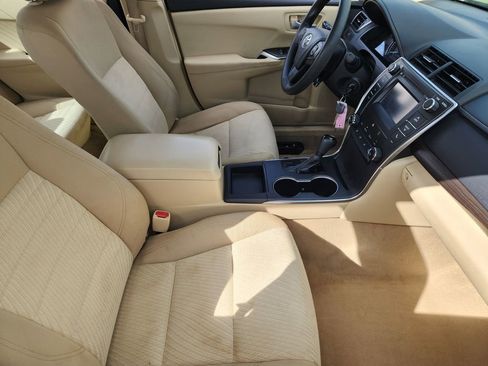Used 2015 Toyota Camry LE FWD image 11
