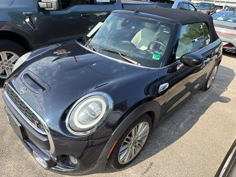 Used 2020 MINI Cooper S FWD image 4