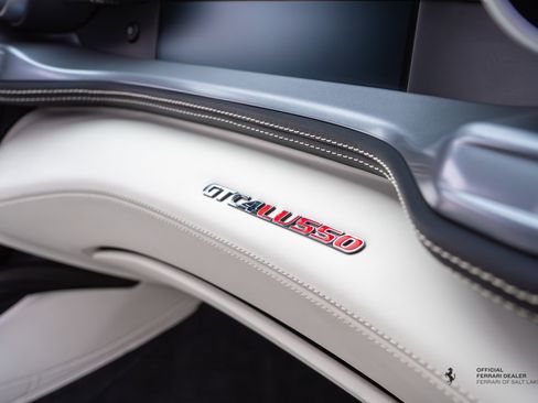 Certified 2020 Ferrari GTC4Lusso image 17