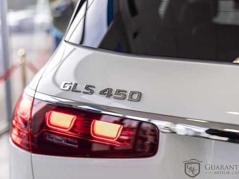 Used 2024 Mercedes-Benz GLS 450 4MATIC image 16