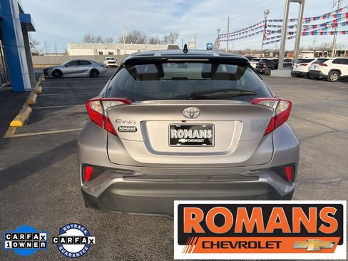 Used 2020 Toyota C-HR XLE image 4