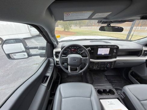 New 2024 Ford F450 XL w/ XL Chrome Package image 9