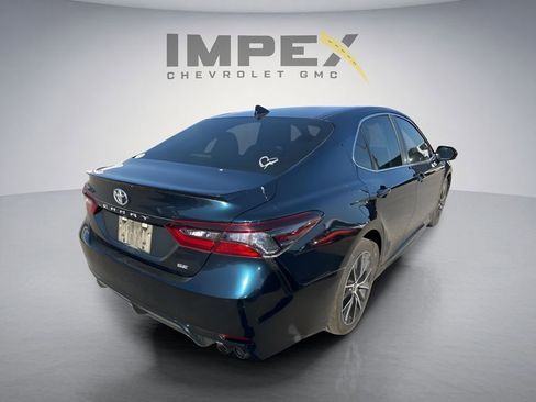 Used 2021 Toyota Camry SE FWD image 4