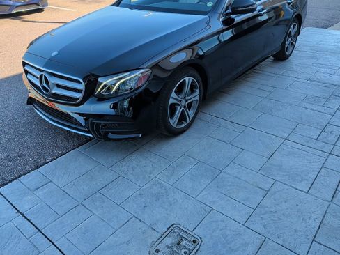 Used 2017 Mercedes-Benz E 300 image 4