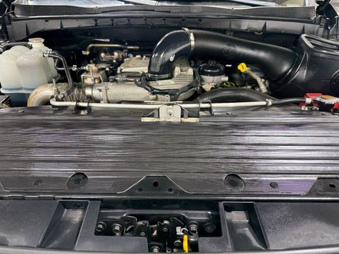 Used 2018 Nissan Titan PRO-4X w/ Pro-4x Convenience Package AWD/4WD image 89
