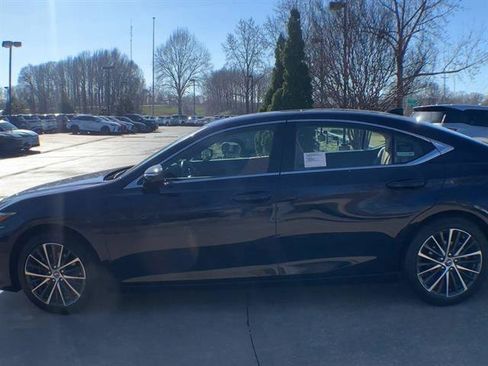 Certified 2025 Lexus ES 350 w/ Premium Package image 5