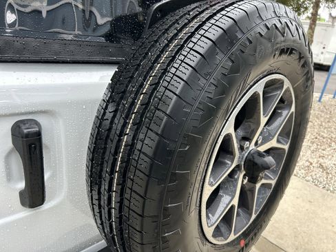 New 2025 Jeep Wrangler Sport S image 9