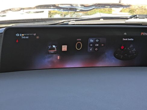 Certified 2025 Lincoln Navigator Reserve image 33