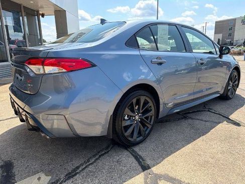 Used 2025 Toyota Corolla SE w/ SE Premium Package AWD/4WD image 5