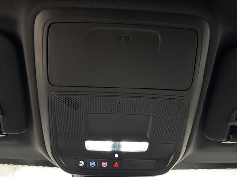 New 2026 Chevrolet Equinox LT w/ Convenience Package II image 18