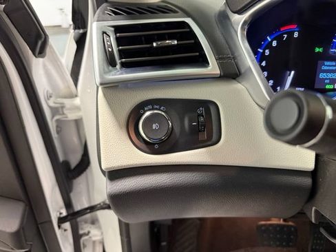 Used 2015 Cadillac SRX Premium AWD/4WD image 18