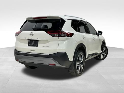Used 2023 Nissan Rogue SL AWD/4WD image 5