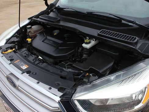 Used 2017 Ford Escape SE image 52