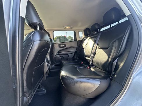 Used 2021 Jeep Compass Limited AWD/4WD image 37