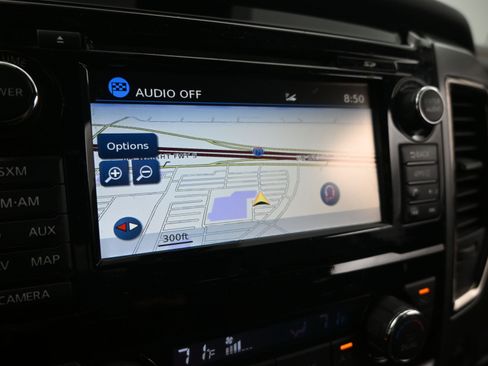 Used 2017 Nissan Titan Platinum Reserve image 21