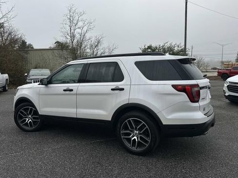 Used 2018 Ford Explorer Sport image 16