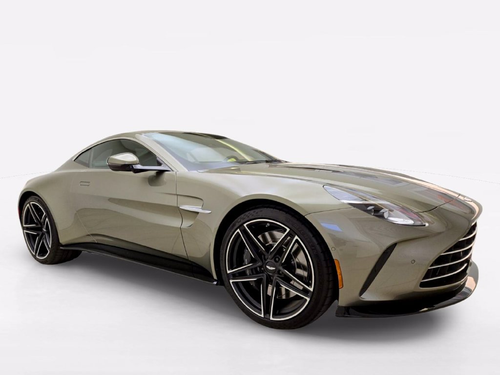 Used 2025 Aston Martin V8 Vantage Coupe RWD image 3