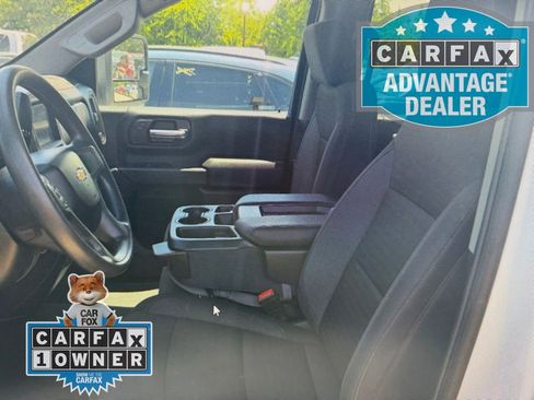 Used 2025 Chevrolet Silverado 2500 Custom w/ Custom Value Package AWD/4WD image 4