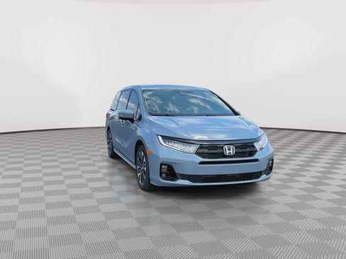 New 2026 Honda Odyssey Elite image 2