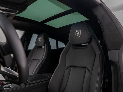 Used 2023 Lamborghini Urus S image 30