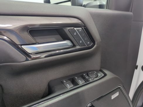 Used 2024 GMC Sierra 2500 AT4 w/ Technology Package image 12